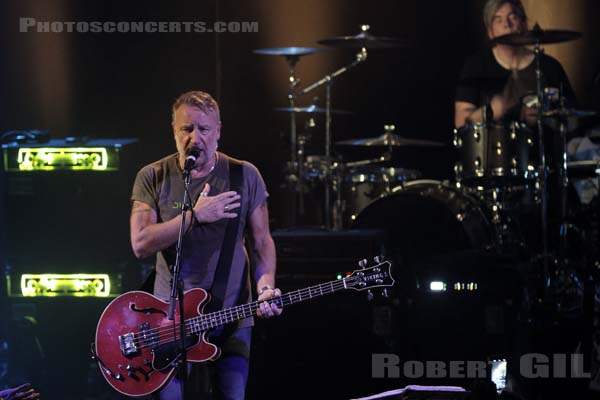 PETER HOOK AND THE LIGHT - 2017-10-28 - PARIS - Le Trianon - Peter Woodhead